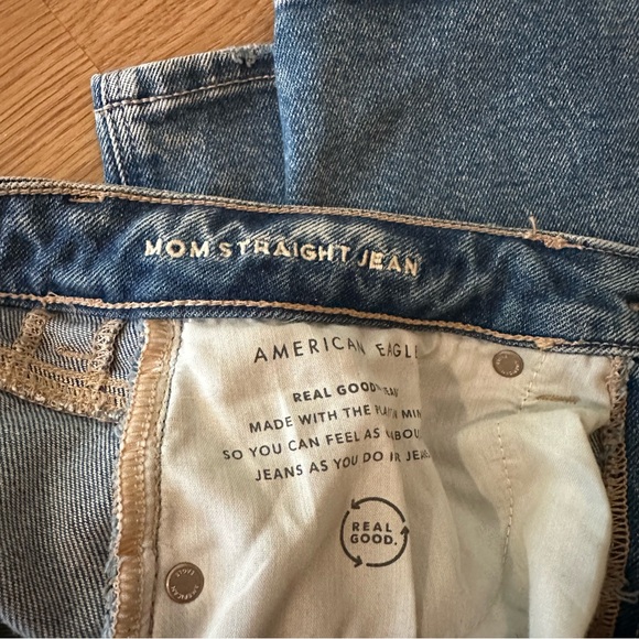 American Eagle Mom straight jeans - Picture 3 of 5